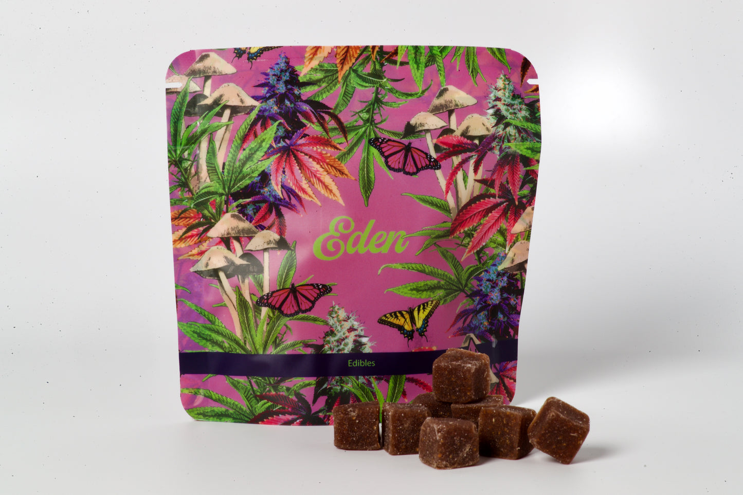 EDEN Strawberry Synergy Gummies: THC/Psilocybin