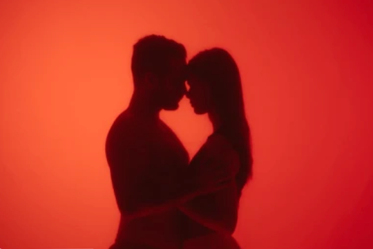 Psilocybin and Intimacy: Emotional and Sexual Connection Explained